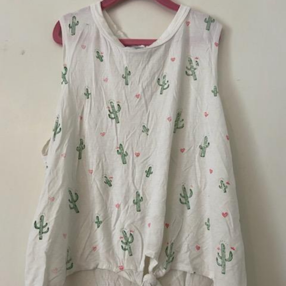 Super cute white tank top with cacti!